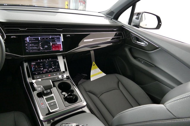 2026 Audi Q7 Premium - Photo 14