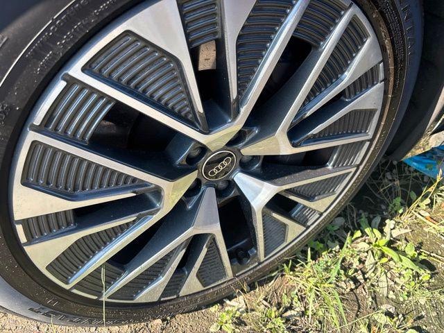 2024 Audi Q8 e-tron