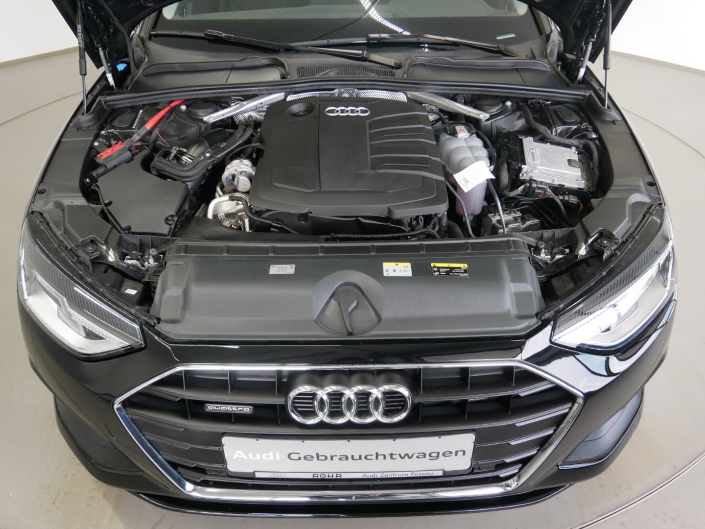 Bild über Audi A4 Avant 40 TDI quattro S tronic - für weitere Informationen kontaktieren Sie den Audi Partner