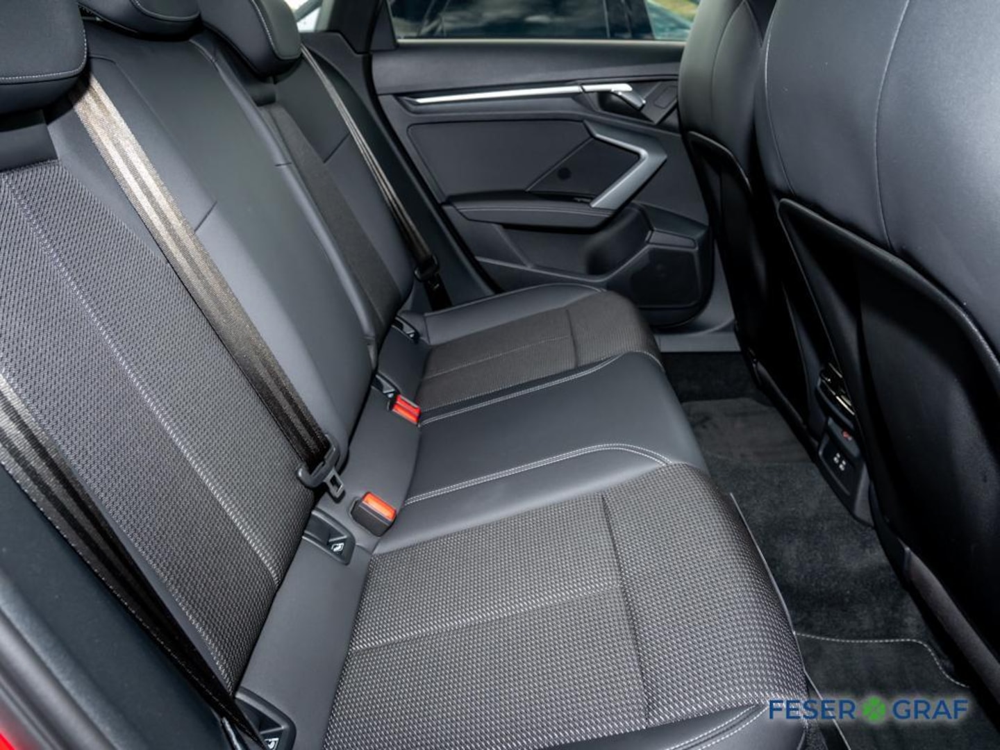 Bild über Audi A3 Sportback S line 35 TFSI S tronic - für weitere Informationen kontaktieren Sie den Audi Partner