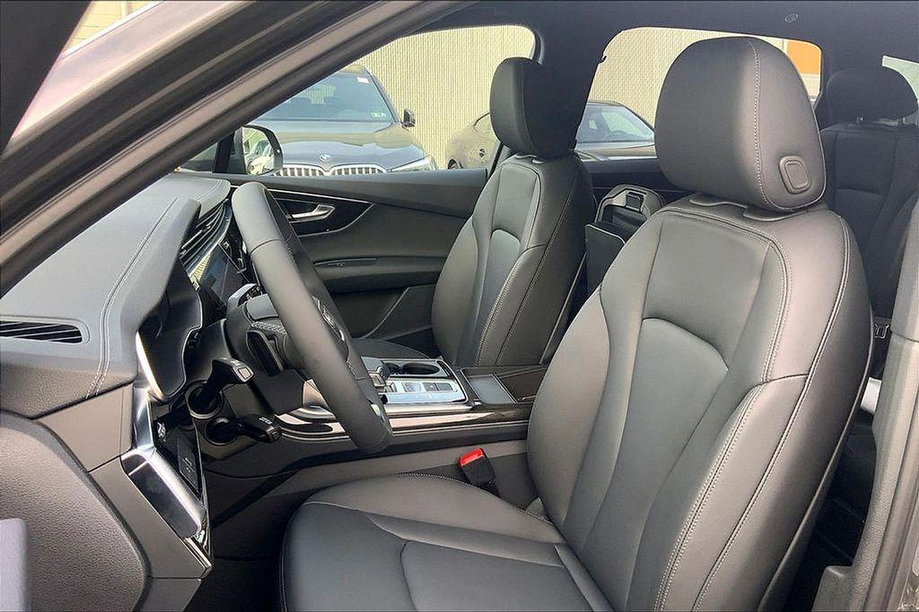 2026 Audi Q7 Premium - Photo 7