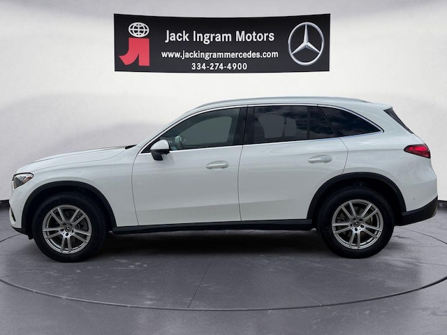 2025 Mercedes-Benz GLC 300