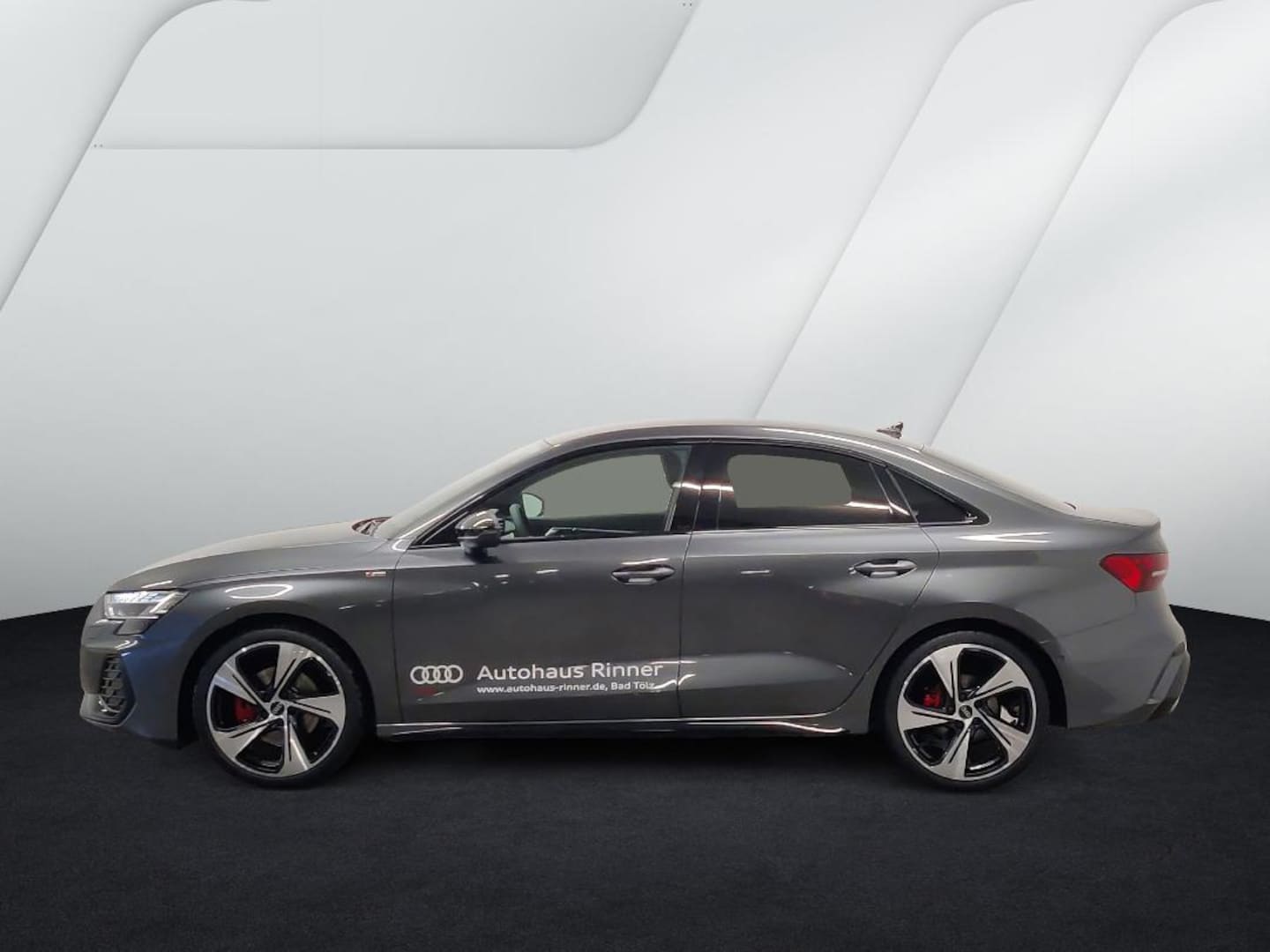 Bild über Audi A3 Limousine TFSI 110 kW S tronic - für weitere Informationen kontaktieren Sie den Audi Partner