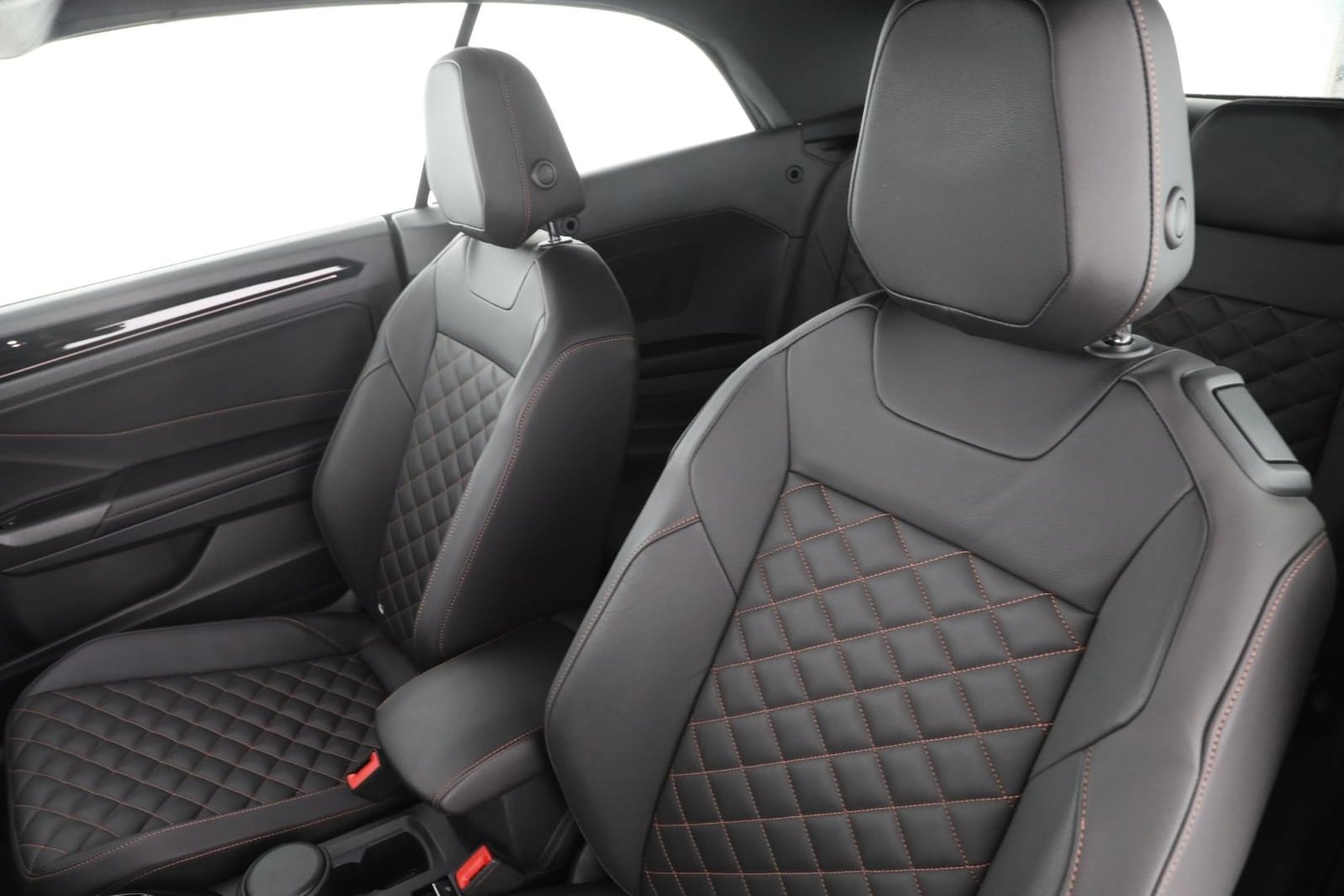 Volkswagen T-Roc Cabriolet – Bild 12