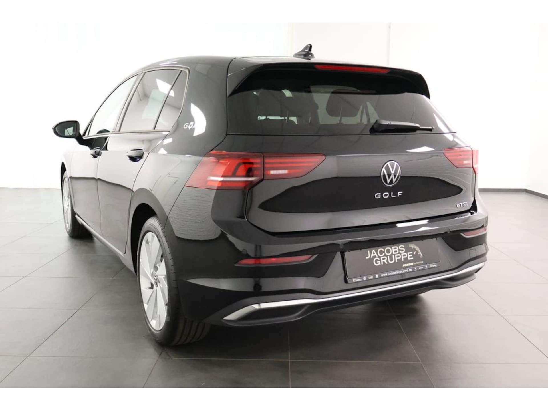 Volkswagen Golf Life