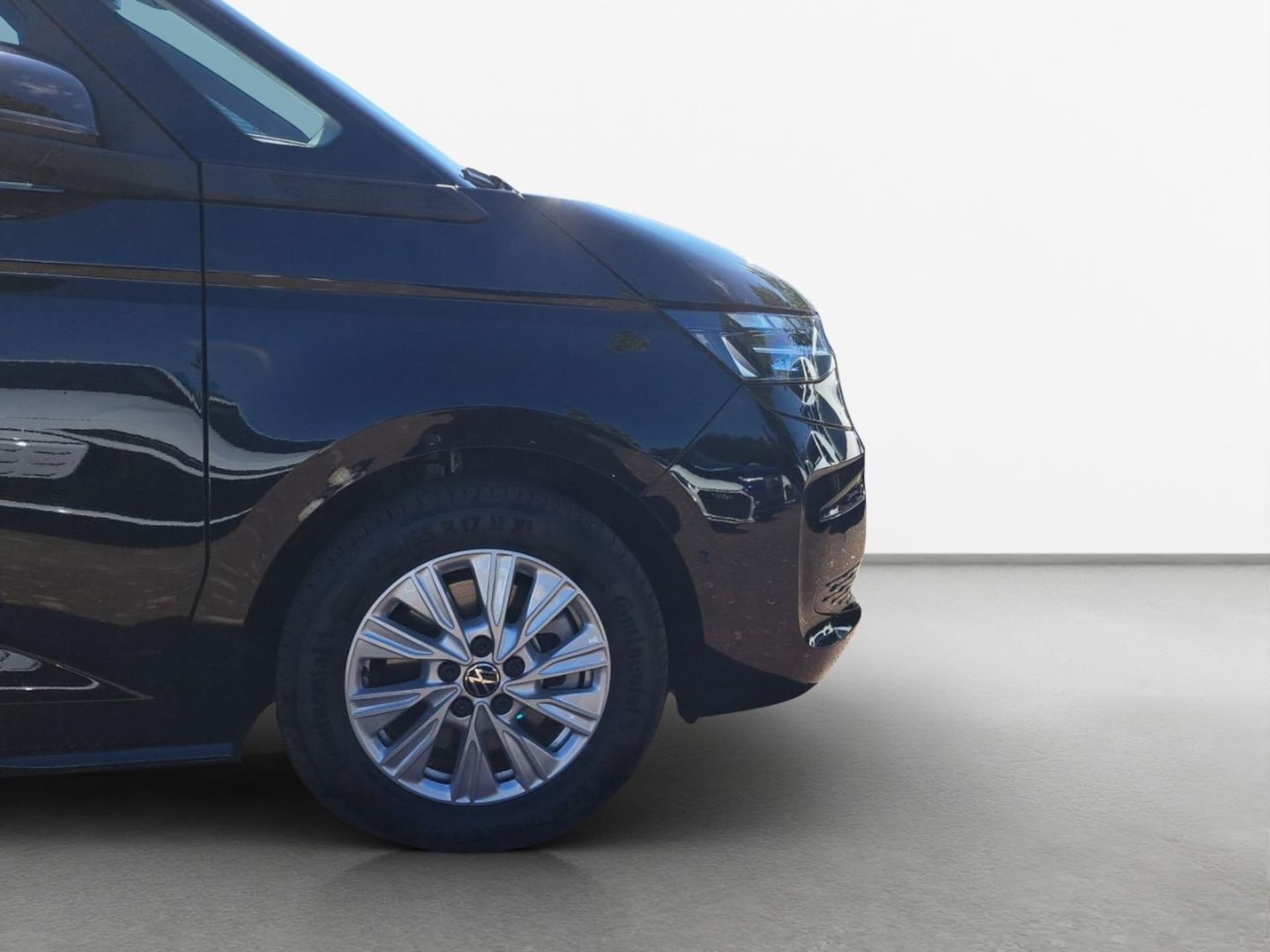 Volkswagen Multivan Langversion Basis-Modell