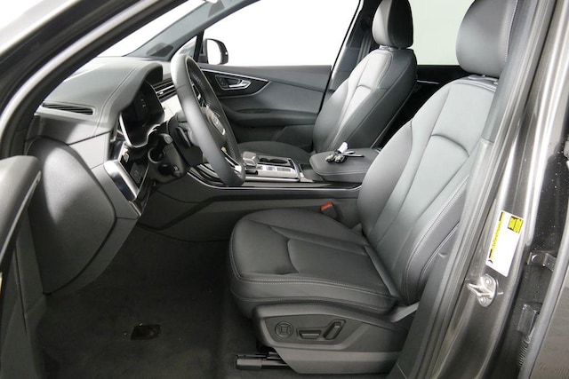 2026 Audi Q7 Premium - Photo 24