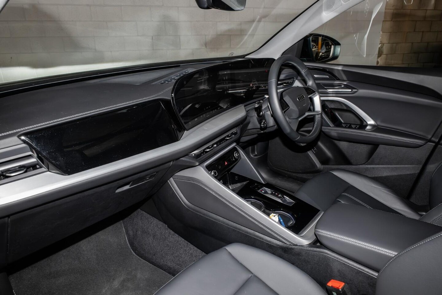 Image about Audi Q5 SUV TFSI 150 kW