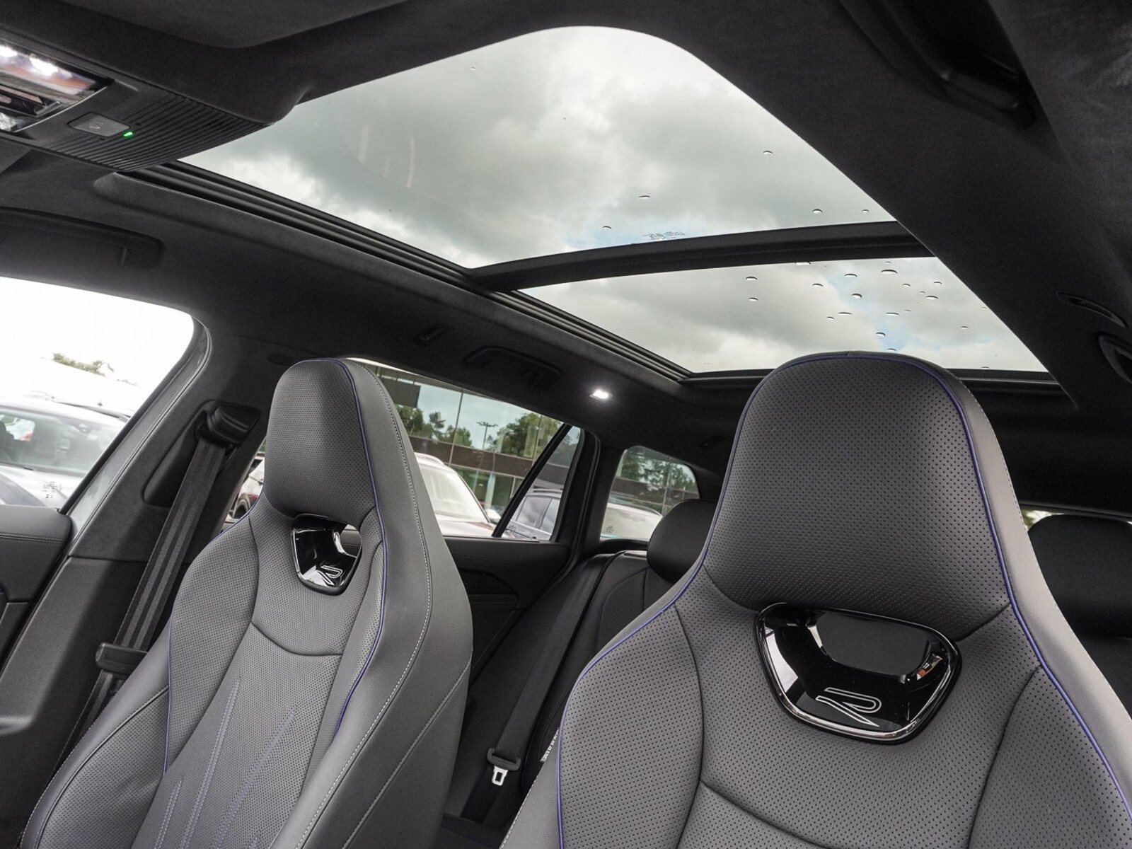 Volkswagen Passat – Bild 8