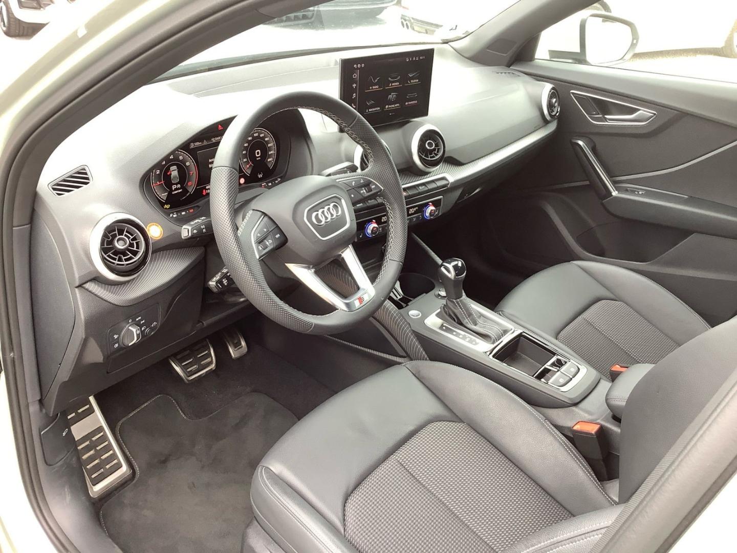 Image about Audi Q2 S line 35 TFSI S tronic