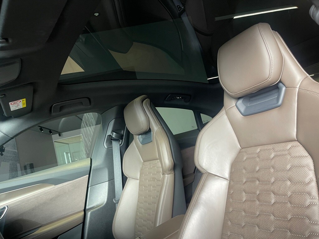 Bild som visar&nbsp;Audi e-tron GT&nbsp;e-tron GT quattro 350,00 kW - för mer information kontakta din Audi Partner