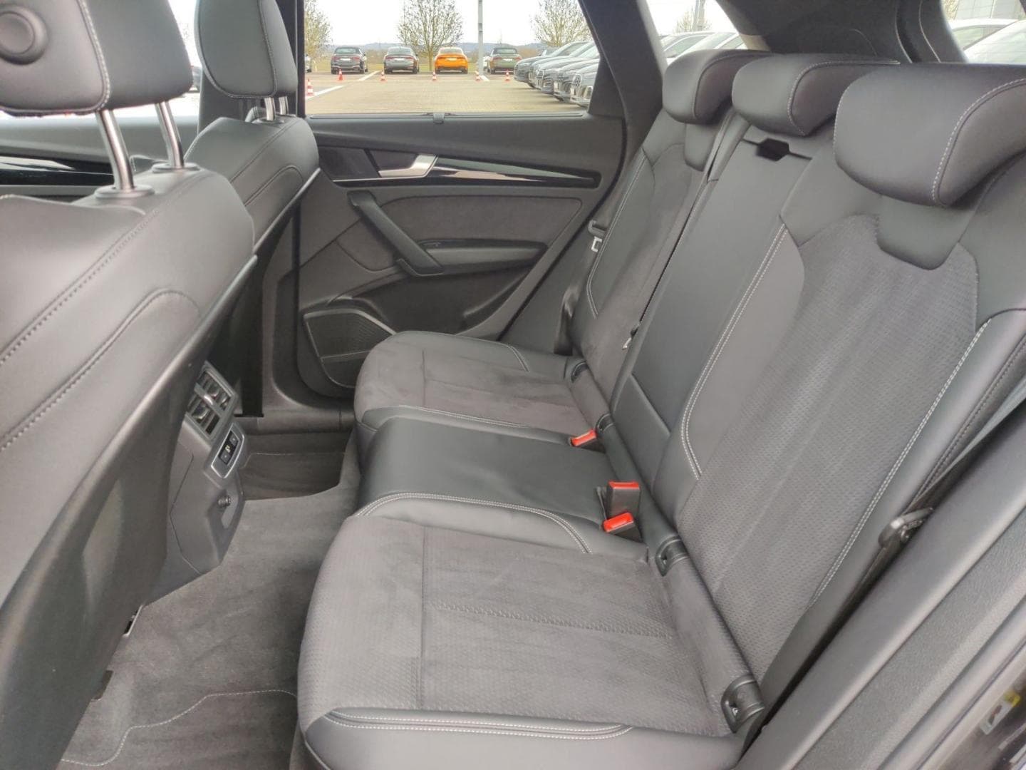 Bild über Audi SQ5 TDI tiptronic - für weitere Informationen kontaktieren Sie den Audi Partner