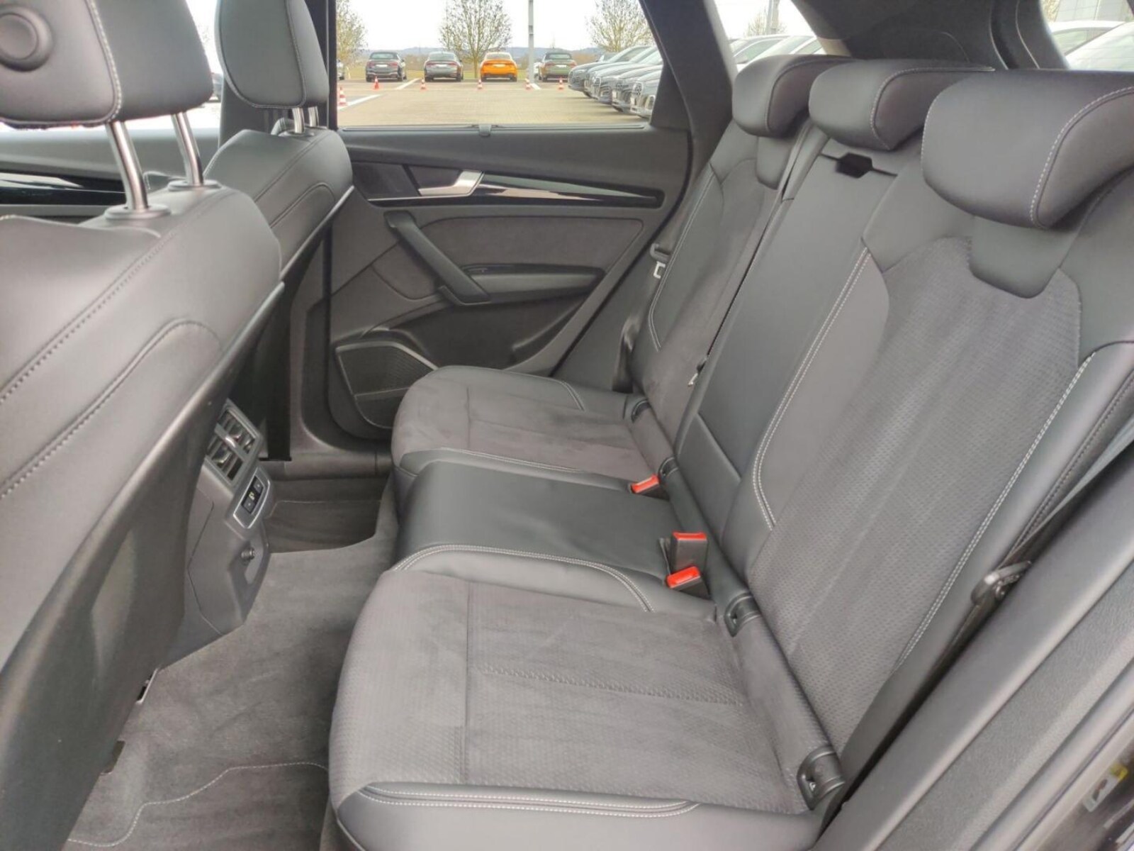 Audi SQ5 – Bild 13