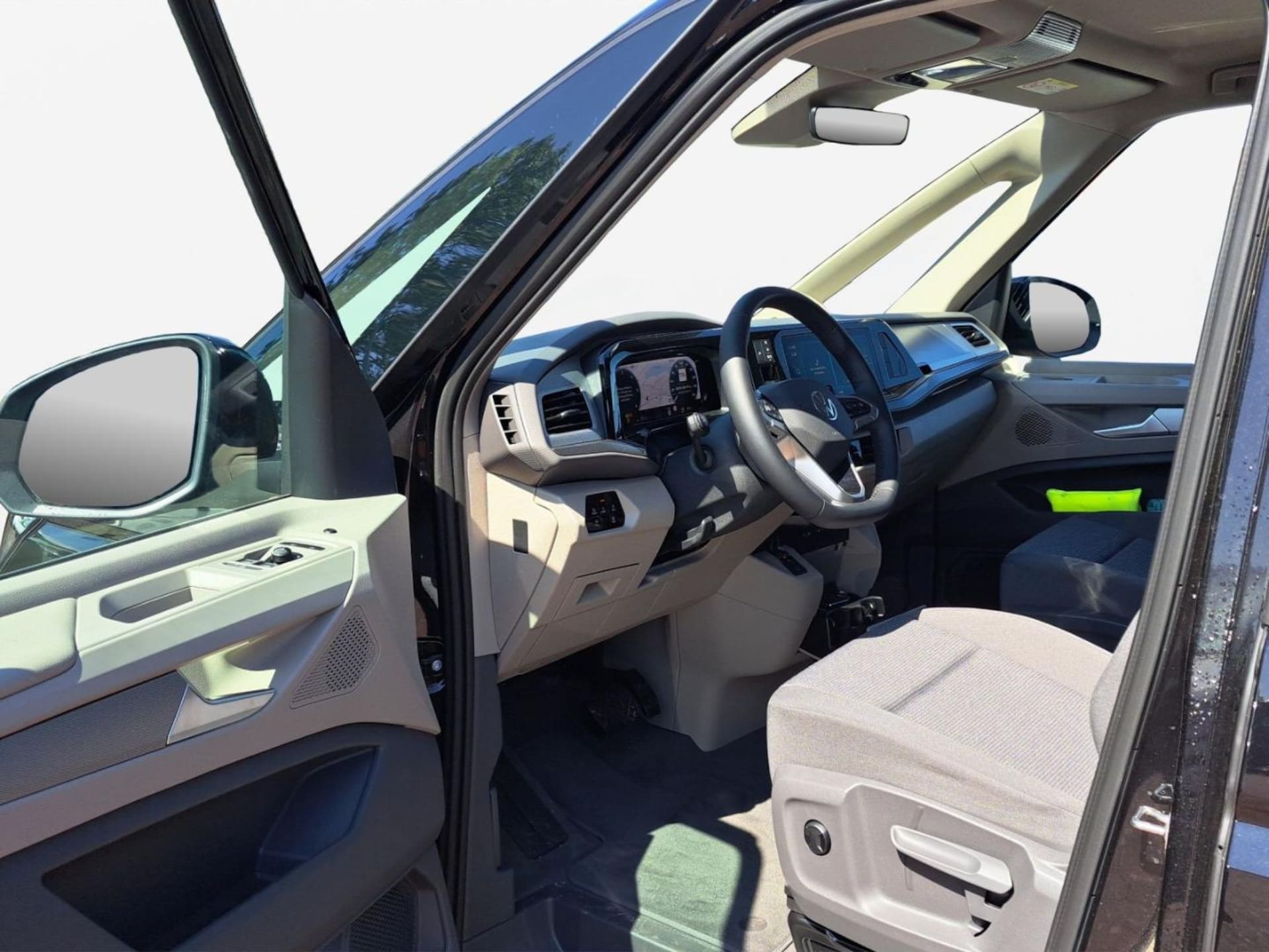 Volkswagen Multivan Langversion Basis-Modell