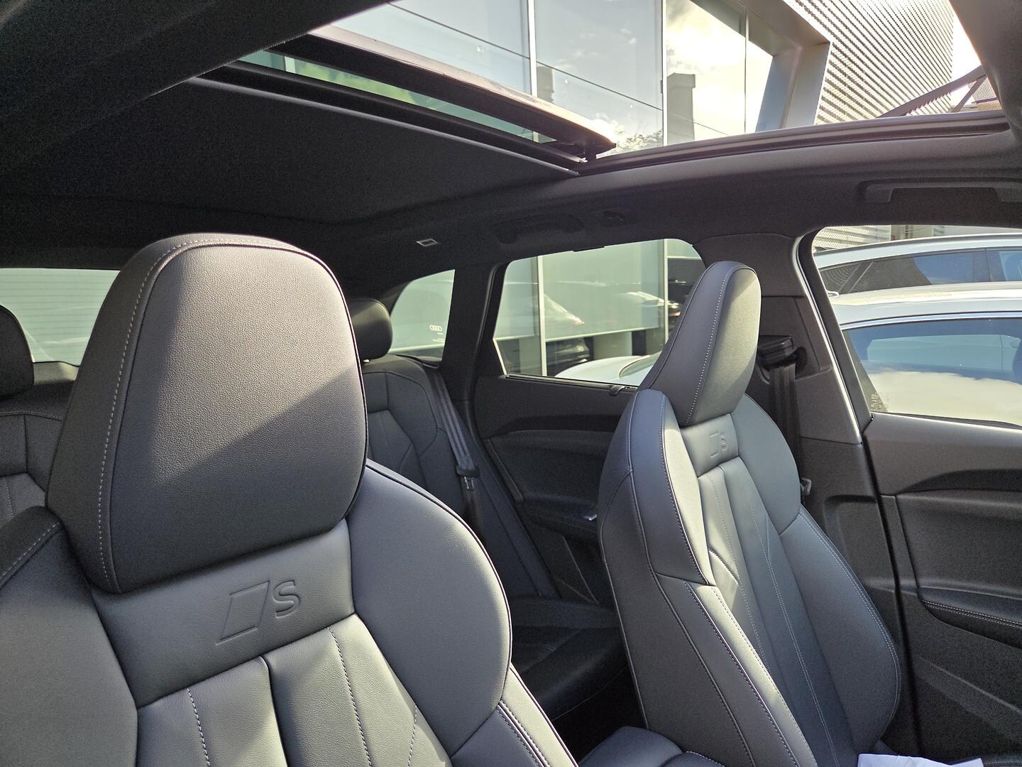 Image about Audi Q5 SUV TFSI quattro 200 kW sport