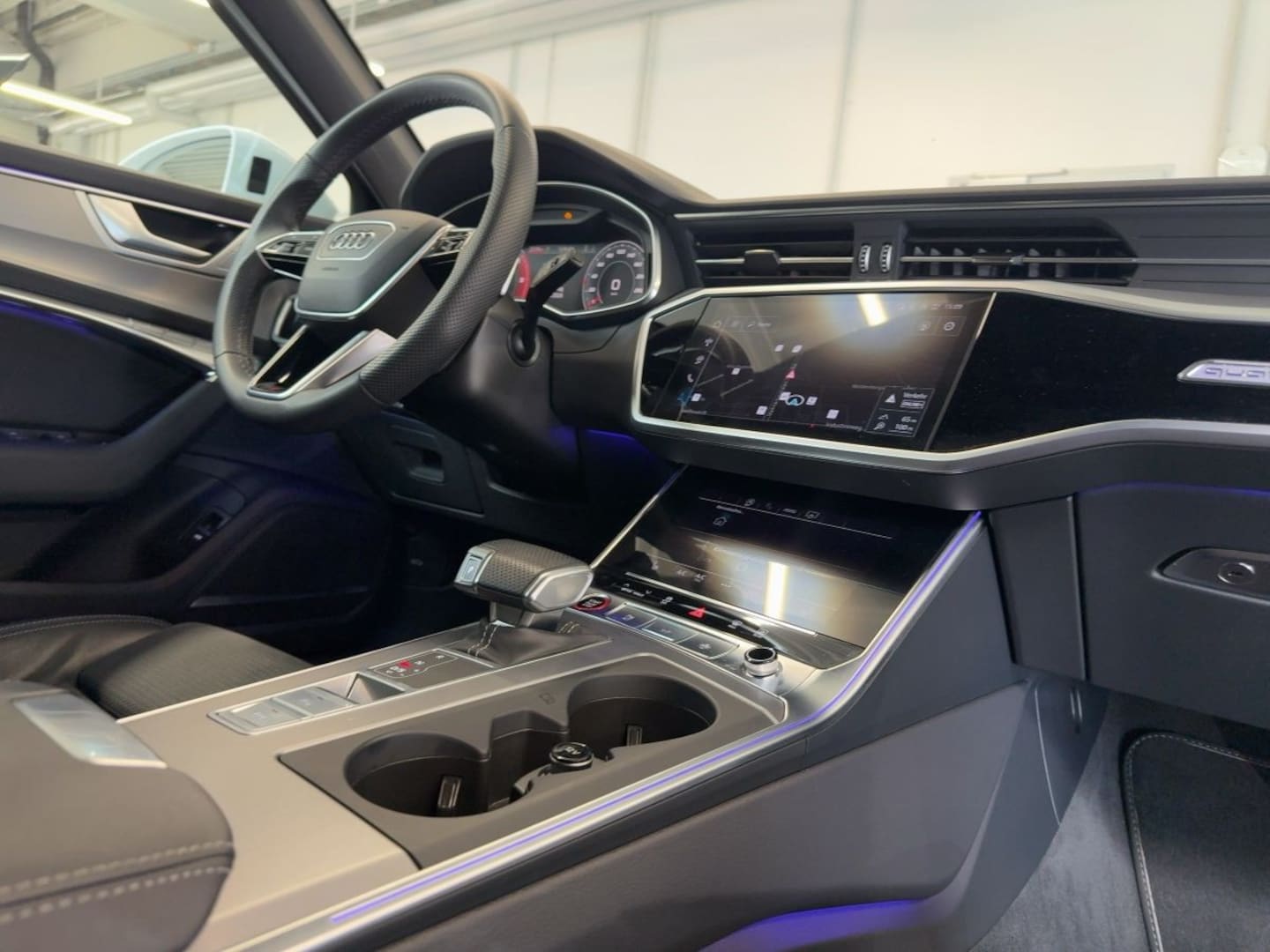 Bild über Audi S6 Avant TDI quattro tiptronic - für weitere Informationen kontaktieren Sie den Audi Partner