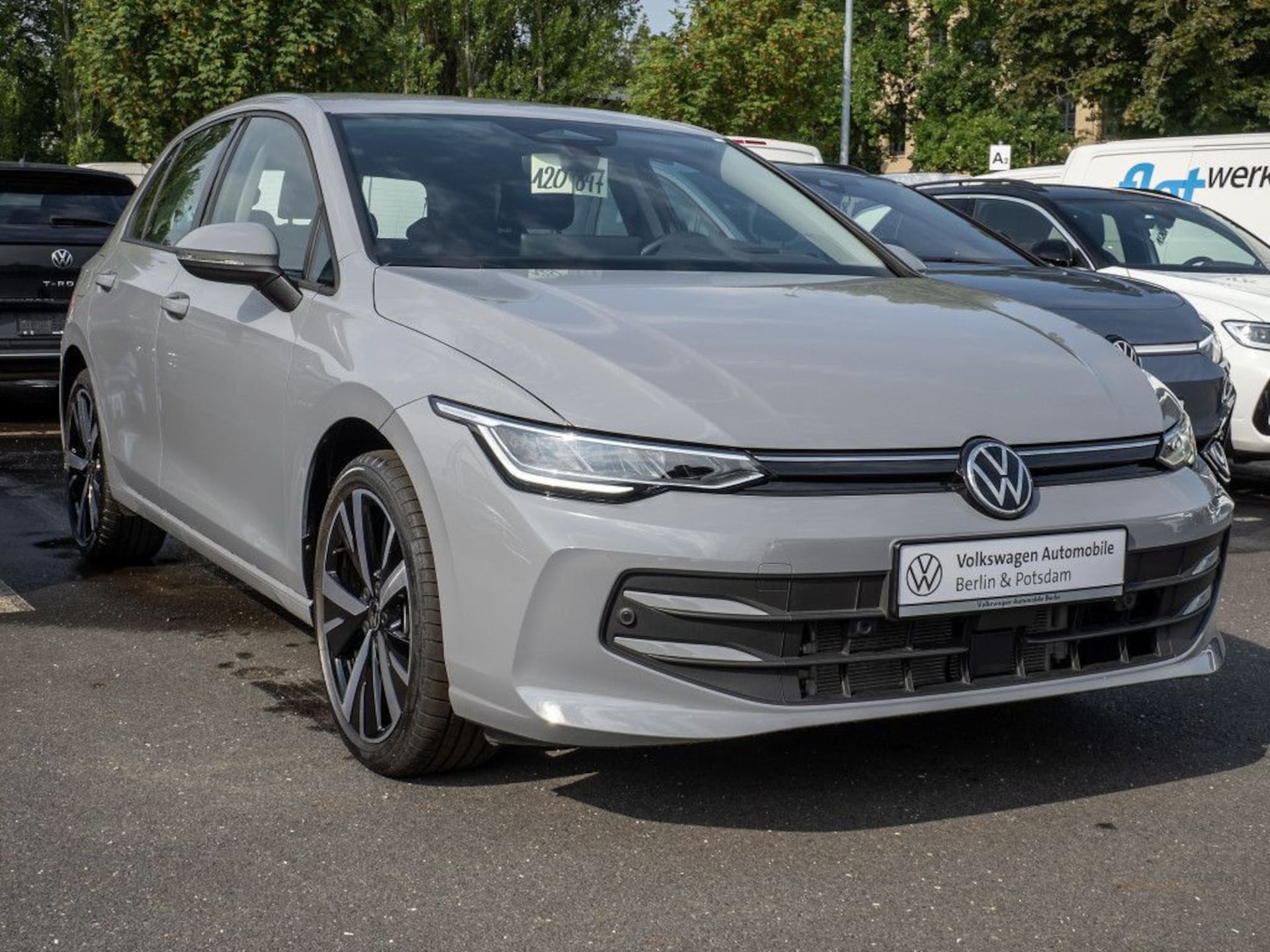 Volkswagen Golf Life