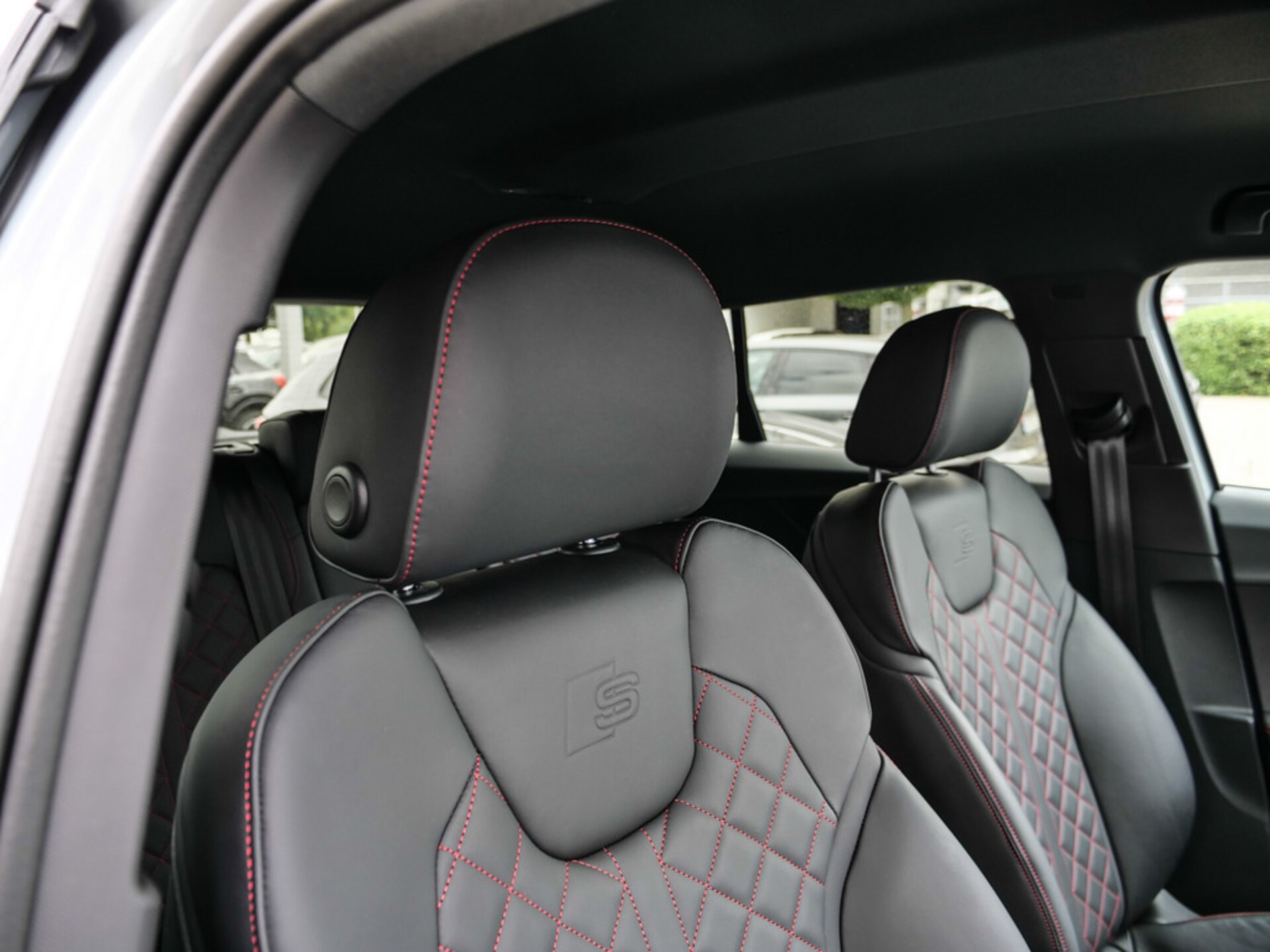 Audi Q2 S line