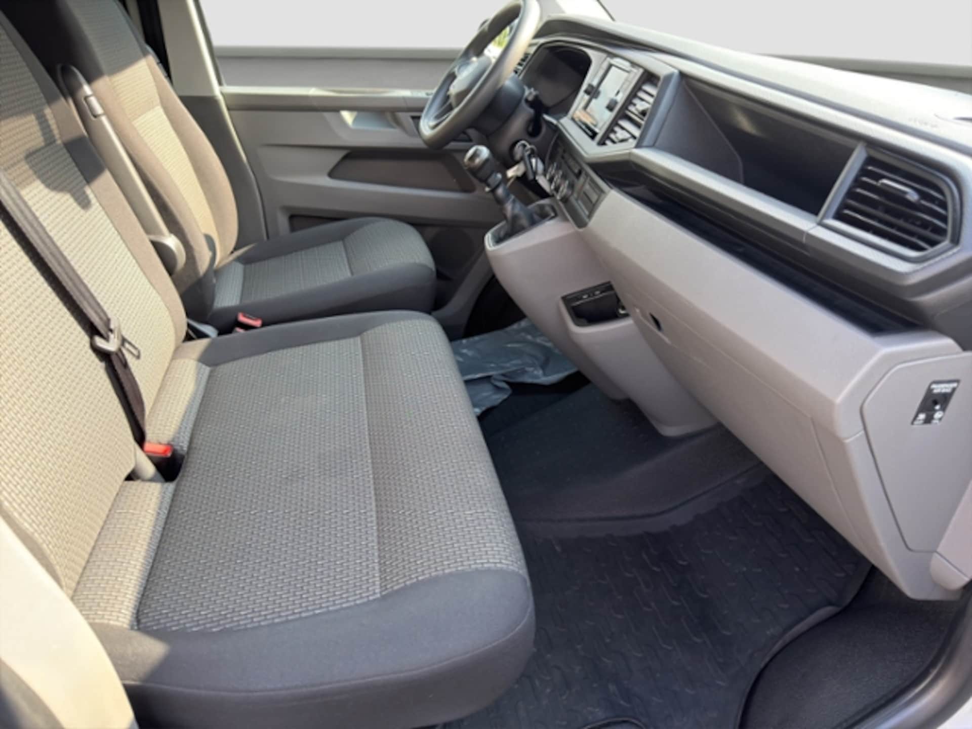 Volkswagen T6.1 Transporter Kasten langer Radstand