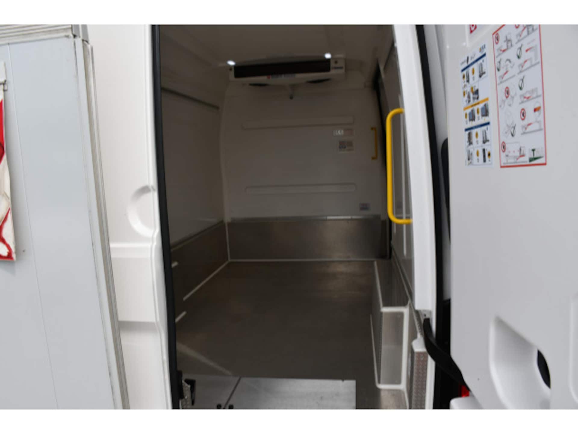 Volkswagen Crafter Kasten mittlerer Radstand