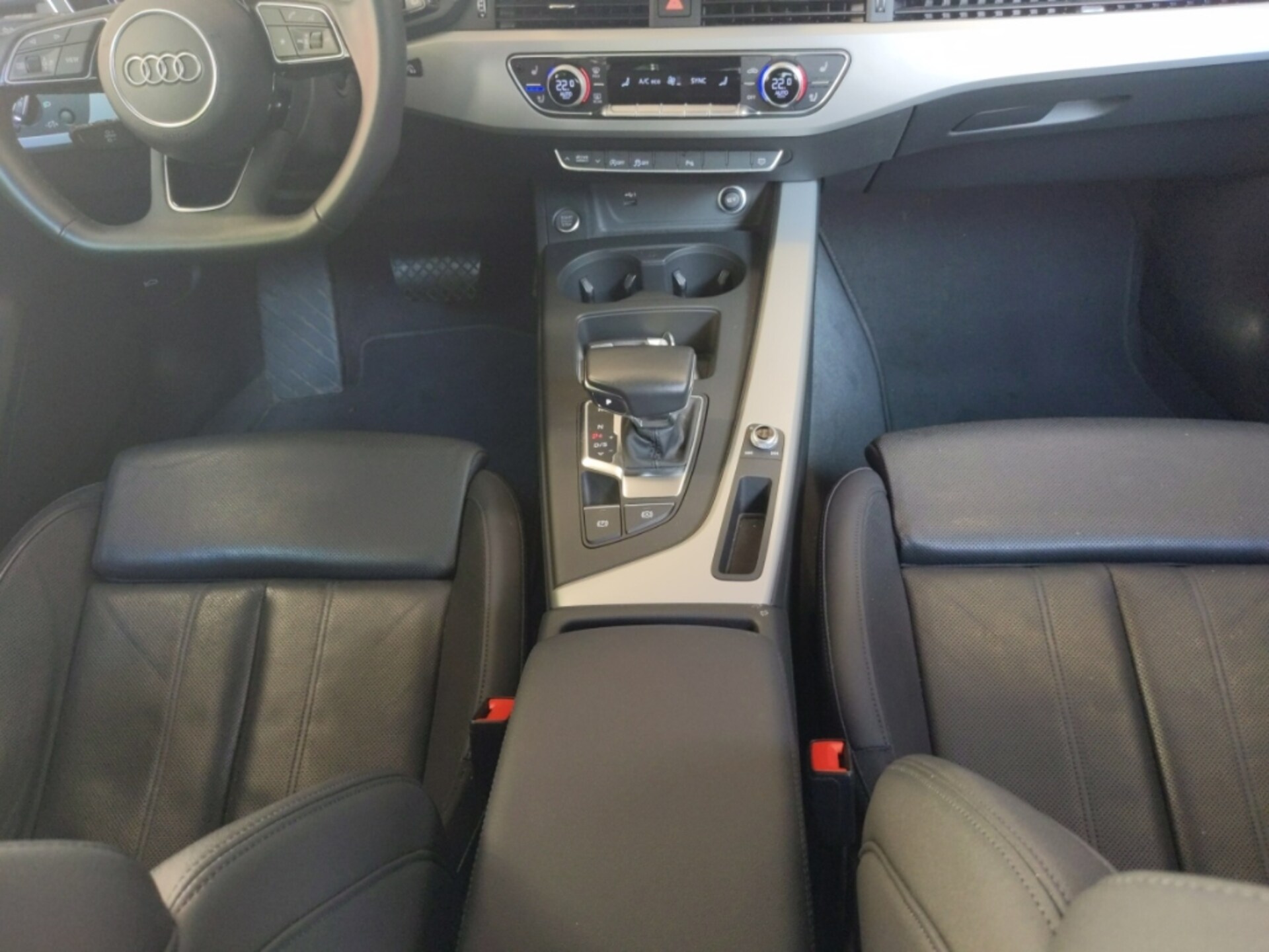 Audi A4 Avant S line
