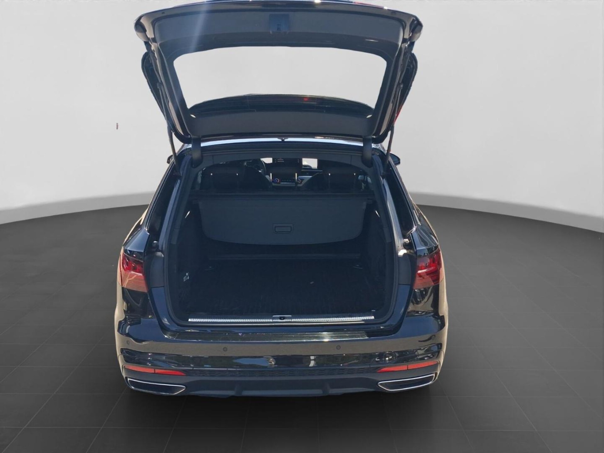 Audi A4 Avant S line