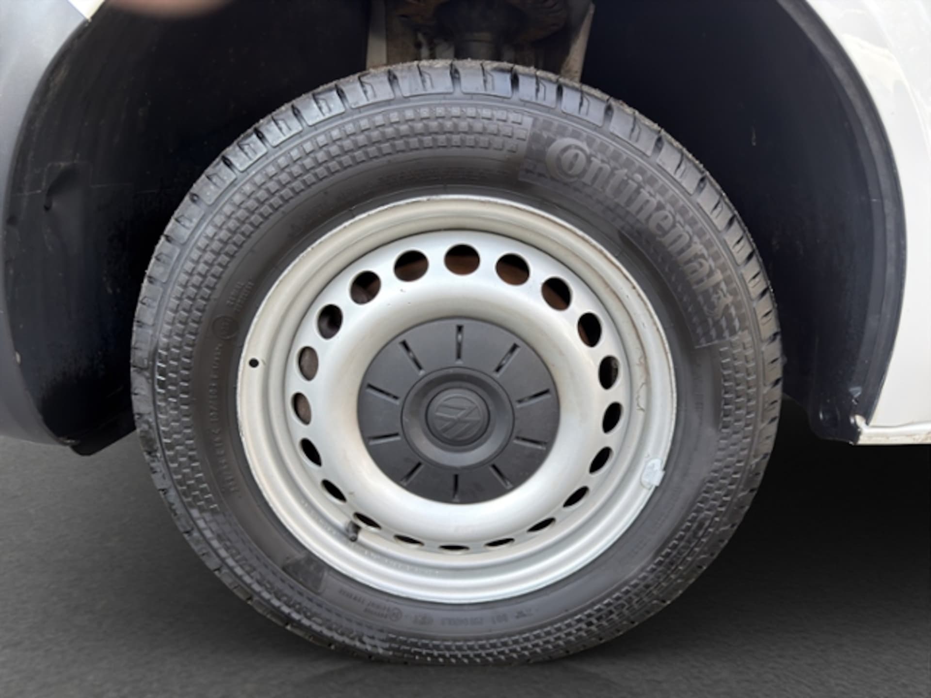 Volkswagen T6.1 Transporter Kasten langer Radstand
