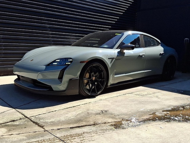 2025 Porsche Taycan