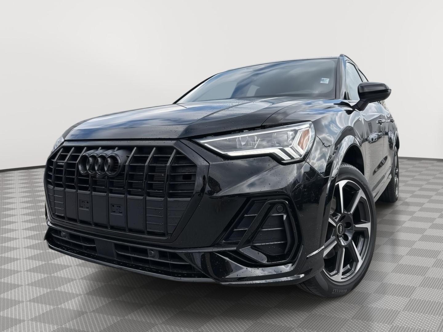 2025 Audi Q3 45 TFSI S Line Premium Plus quattro's photo