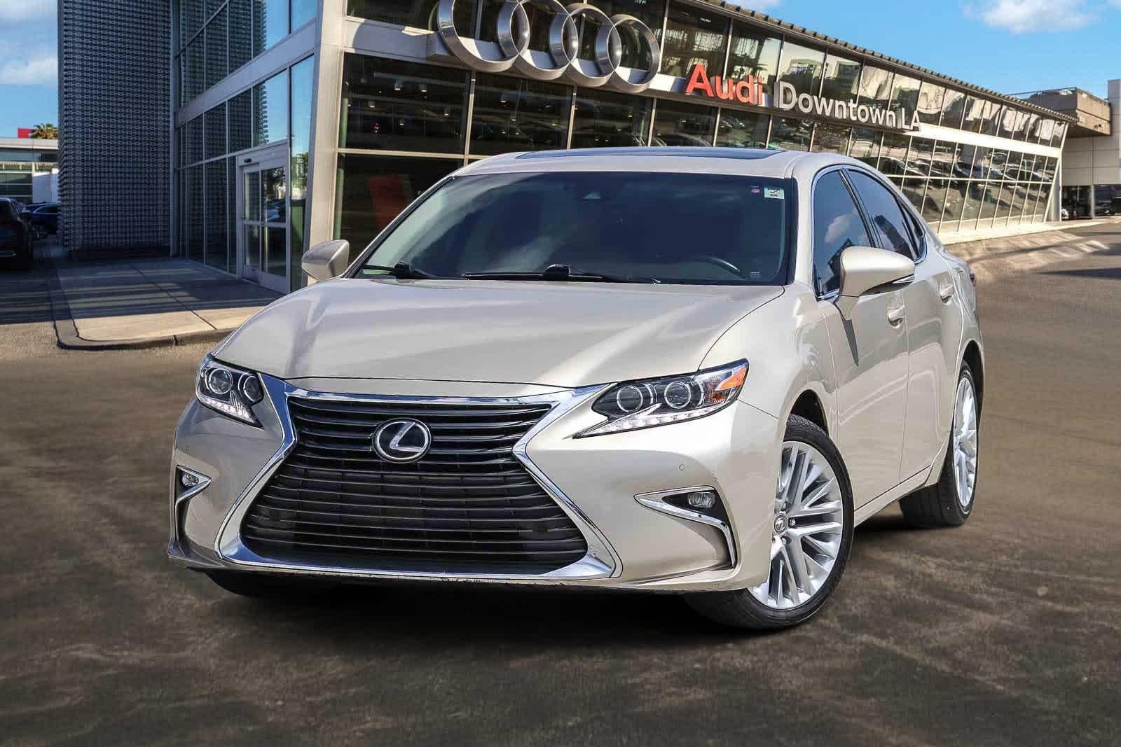 2016 Lexus ES 350 350's photo