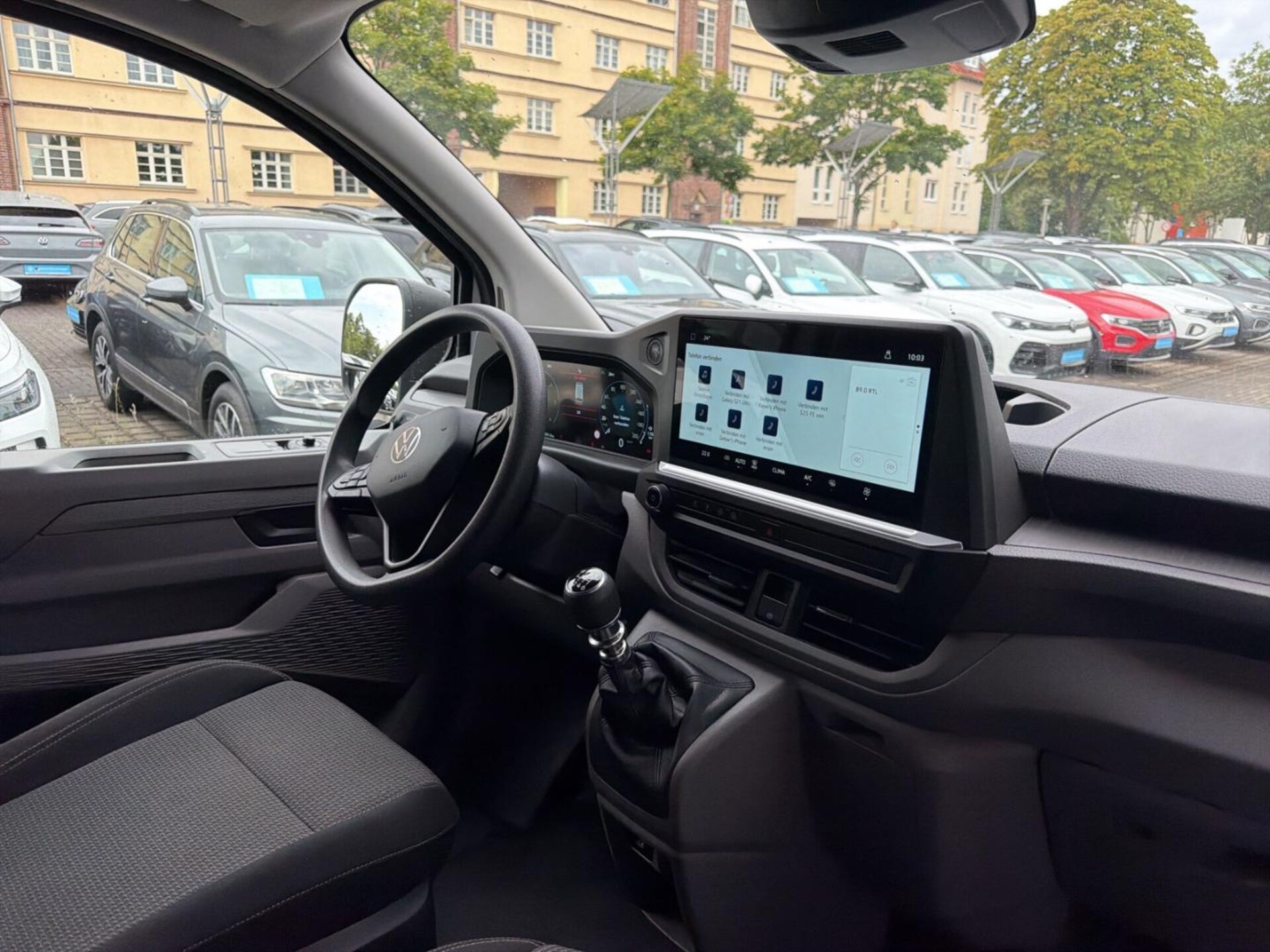 Volkswagen Transporter Kasten langer Radstand