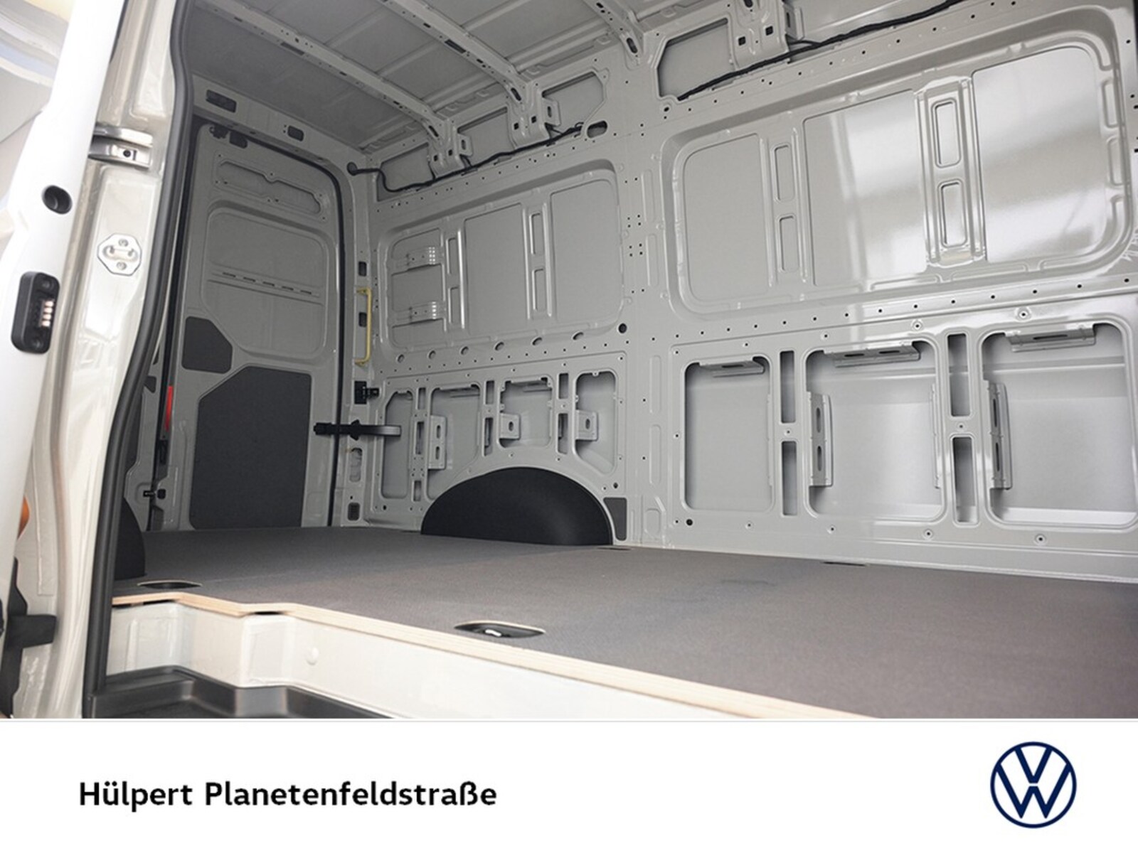 Volkswagen Crafter Kasten mittlerer Radstand – Bild 10