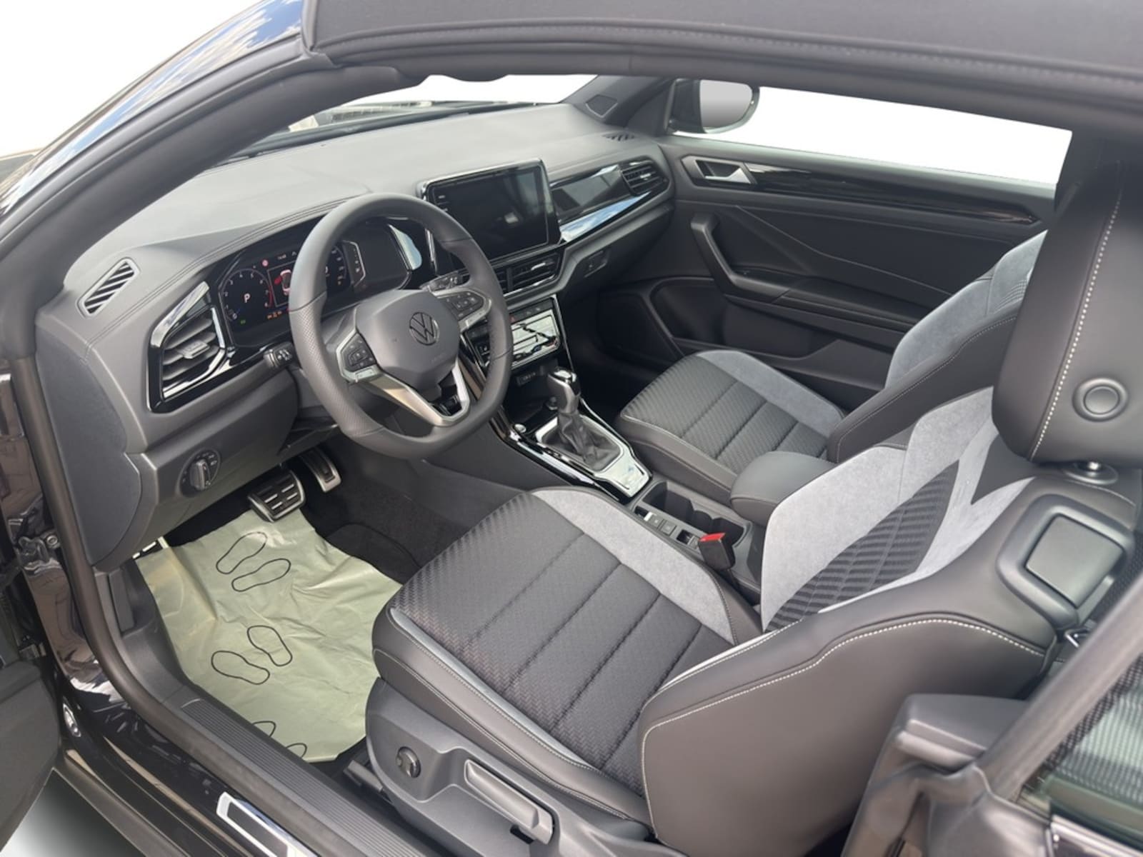 Volkswagen T-Roc Cabriolet – Bild 11