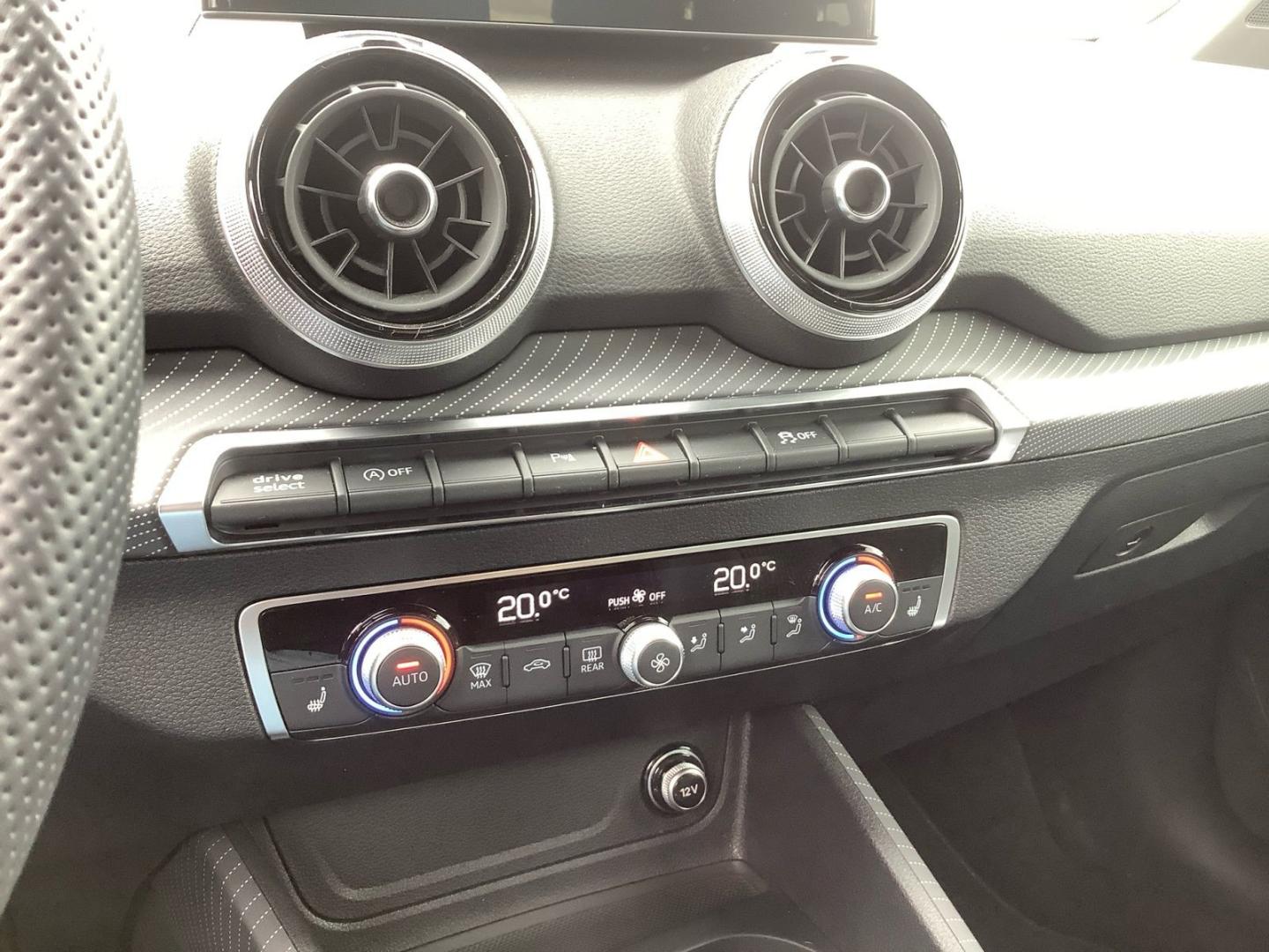 Image about Audi Q2 S line 35 TFSI S tronic