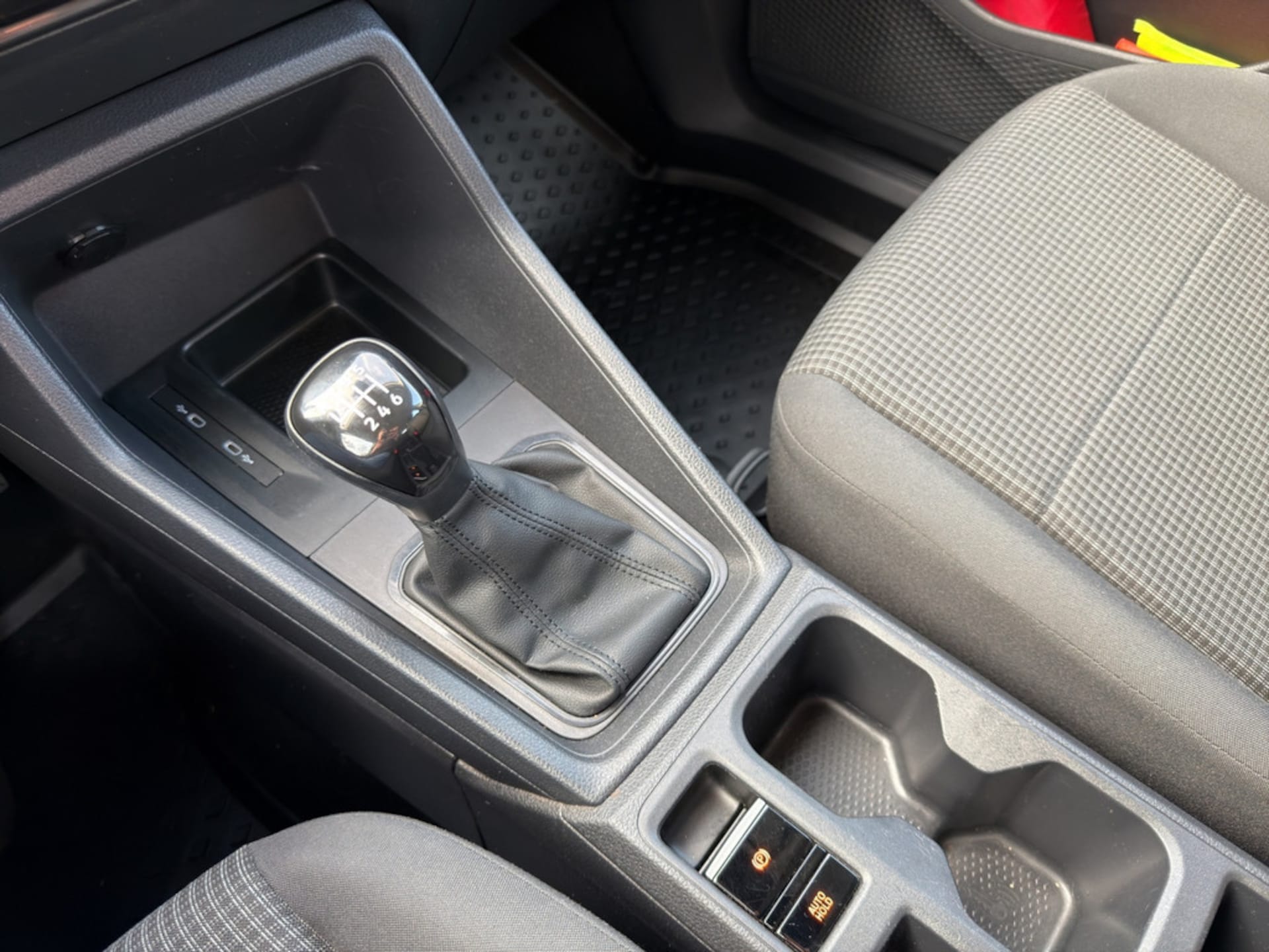 Volkswagen Caddy Kombi Basis-Modell