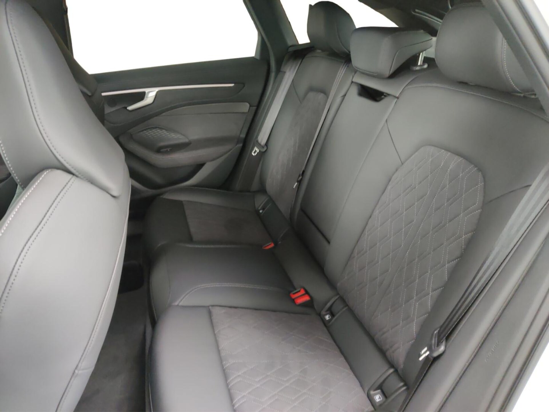 Audi A6 Avant edition one