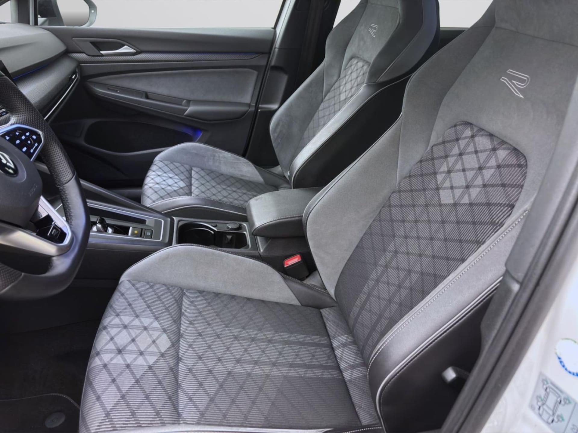 Volkswagen Golf Variant R-Line