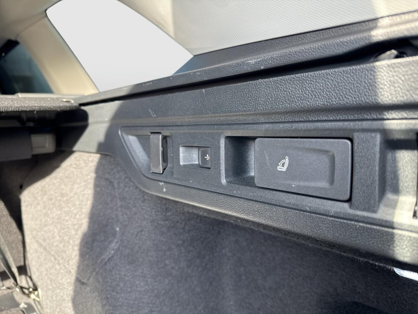 Škoda Superb Combi – Bild 14