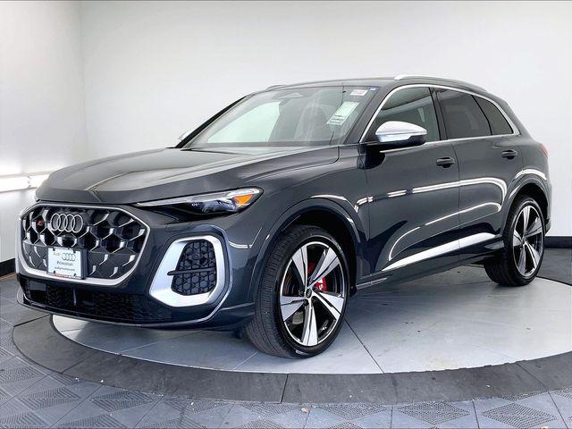 2026 Audi SQ5 Premium Plus quattro's photo