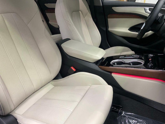 2026 Audi A6 Prestige - Photo 8