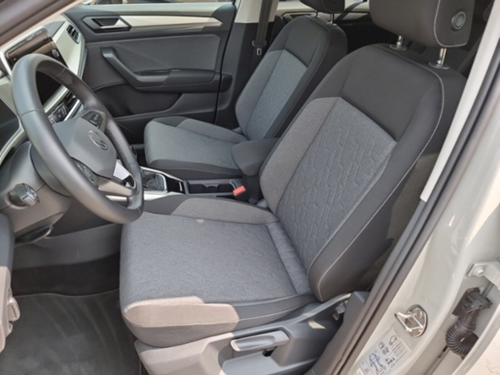 Volkswagen T-Roc – Bild 12