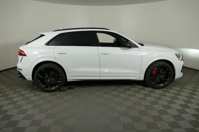 2026 Audi RS Q8 SUV performance