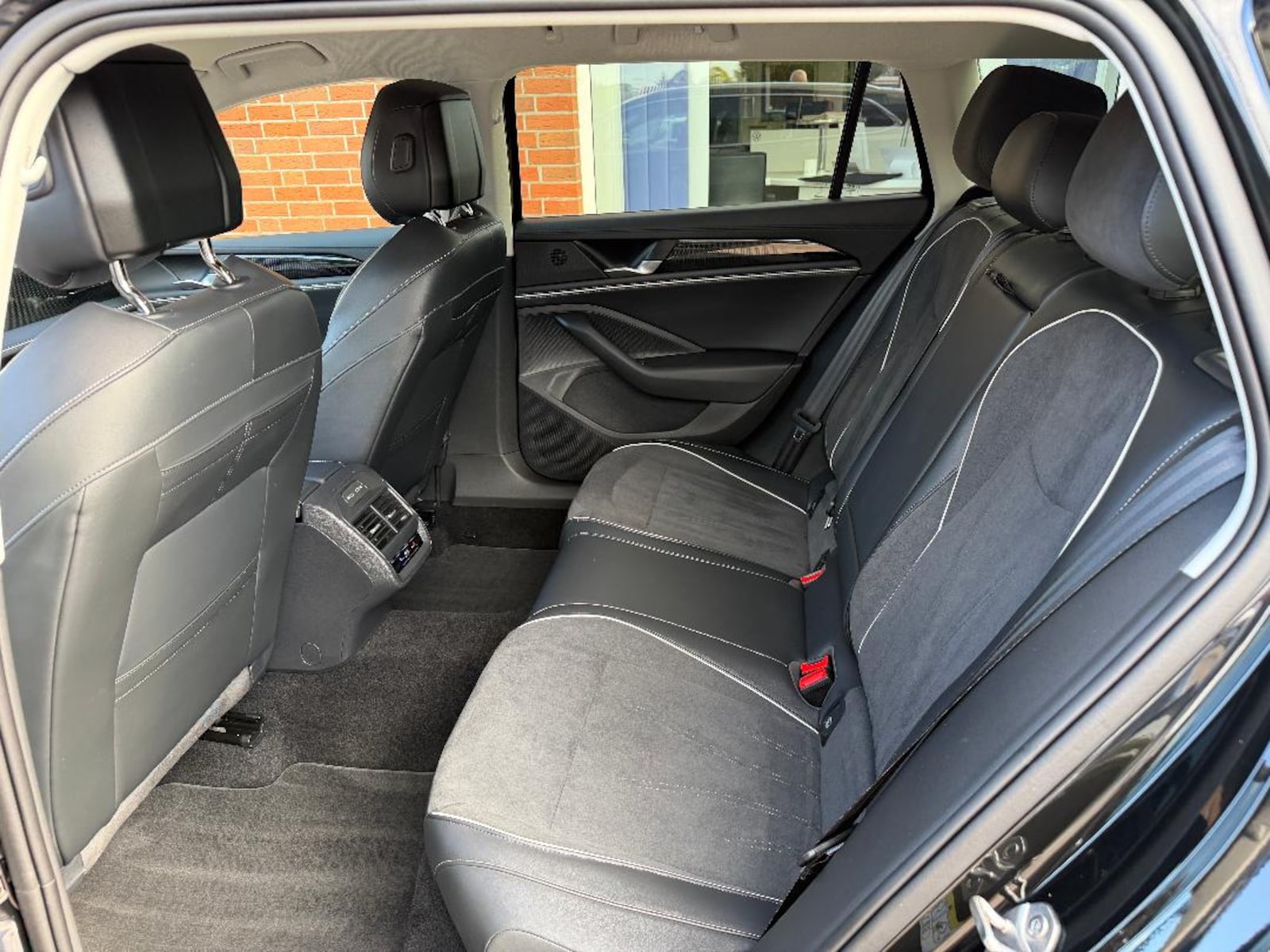 Volkswagen Passat – Bild 18