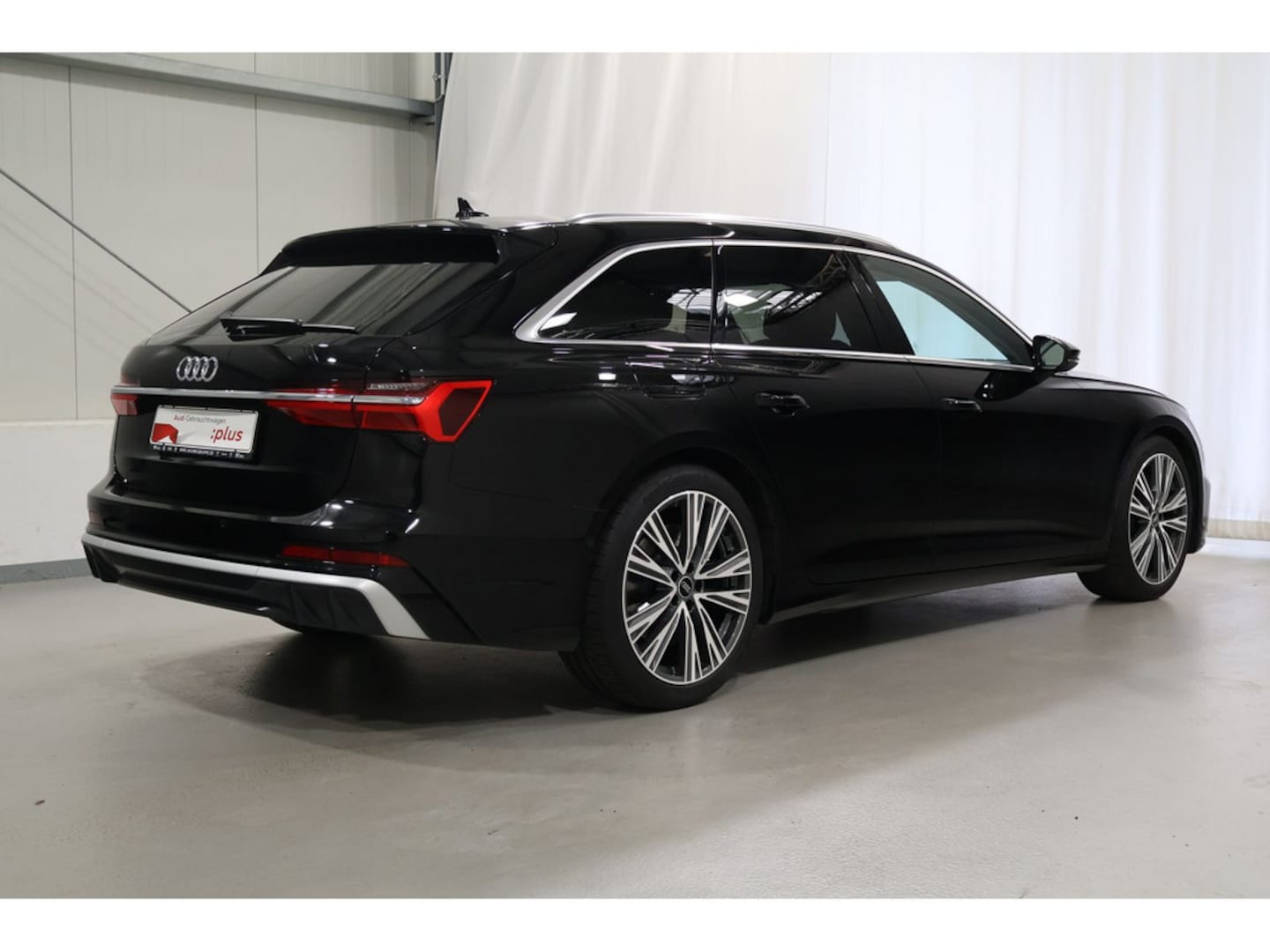 Bild über Audi S6 Avant TDI quattro tiptronic - für weitere Informationen kontaktieren Sie den Audi Partner