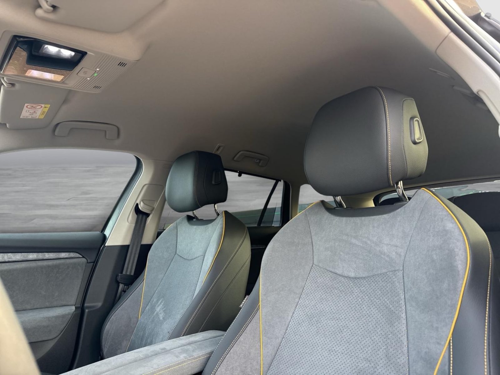 Škoda Superb Combi – Bild 7