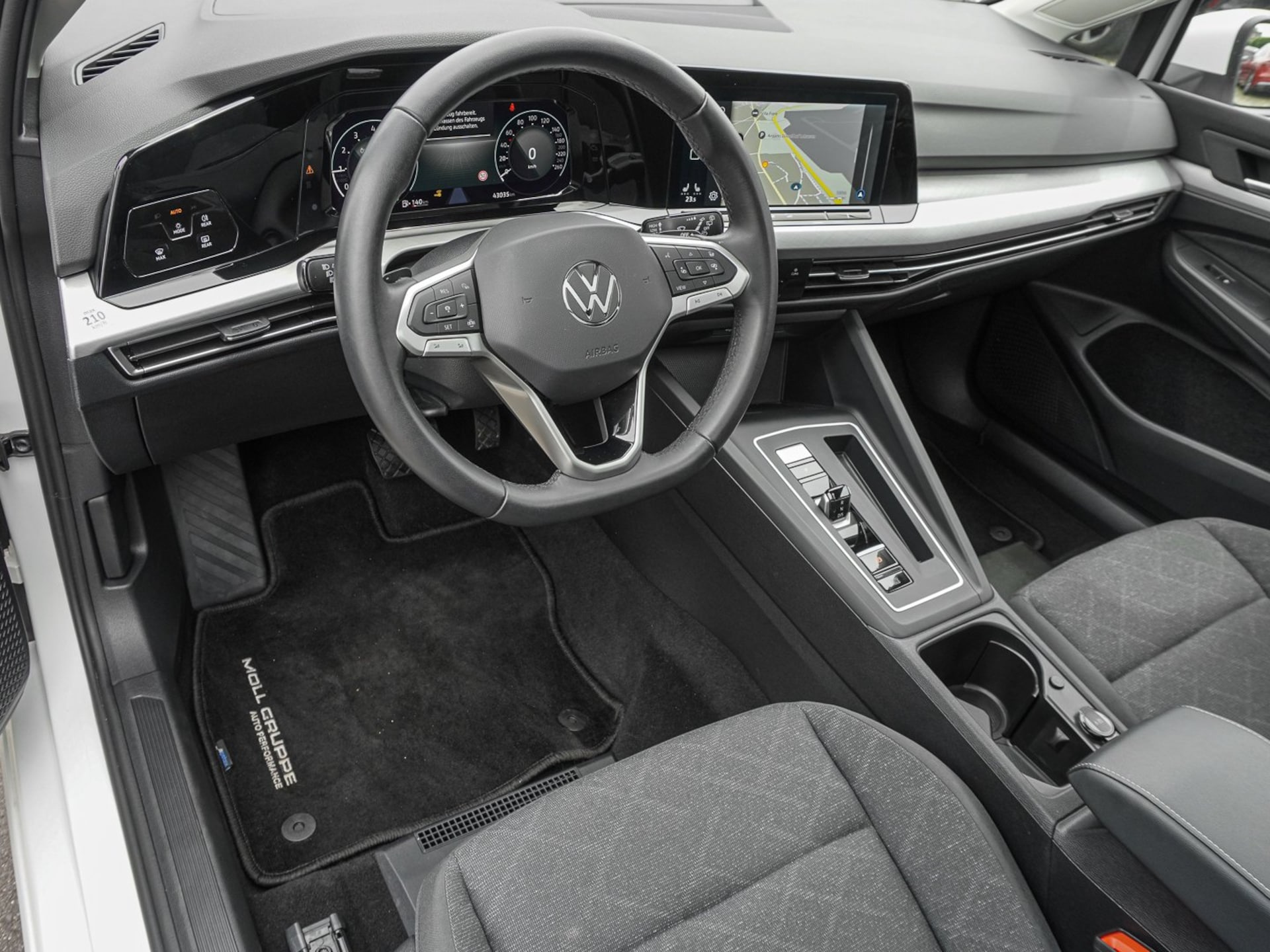 Volkswagen Golf Variant Life