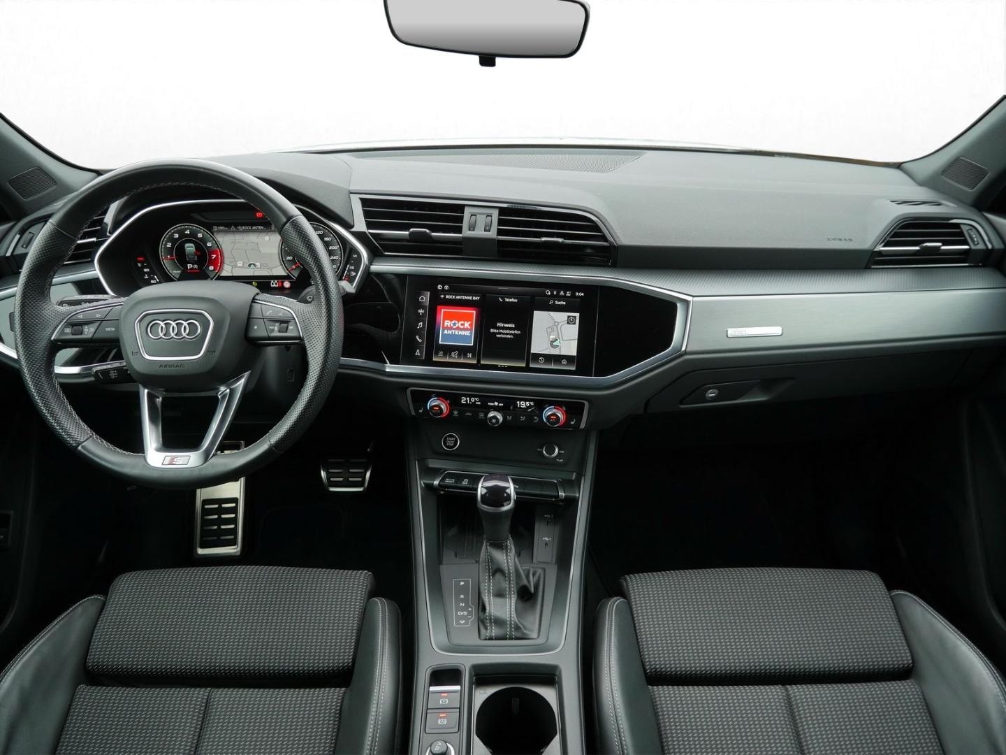 Bild über Audi Q3 Sportback S line 35 TFSI S tronic - für weitere Informationen kontaktieren Sie den Audi Partner