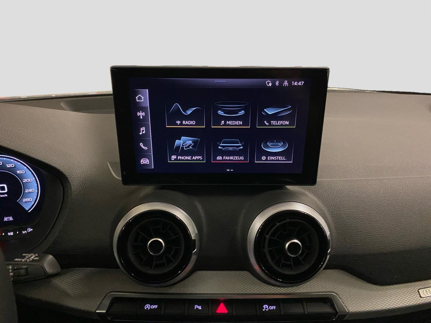 Bild über Audi Q2 advanced 35 TFSI 110(150) kW(PS) S tronic - für weitere Informationen kontaktieren Sie den Audi Partner