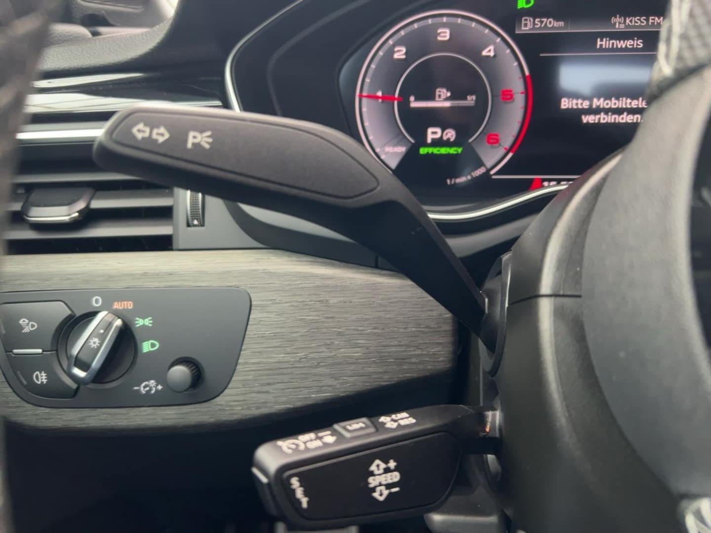 Bild über Audi A5 Cabriolet S line 40 TDI quattro S tronic - für weitere Informationen kontaktieren Sie den Audi Partner