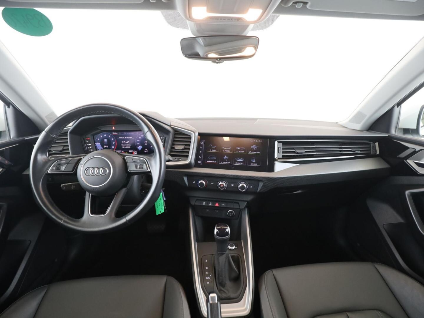 Bild über Audi A1 Sportback S line 25 TFSI S tronic - für weitere Informationen kontaktieren Sie den Audi Partner